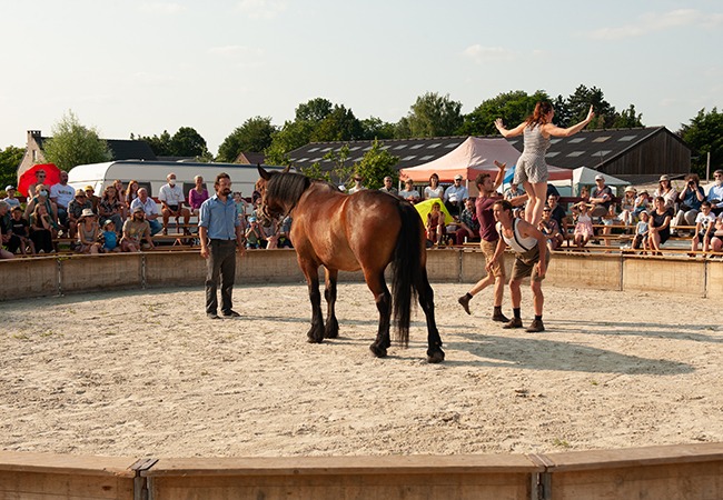 ©Le Brabant wallon - Tempo Eole à Jauchette dans le cadre de Place aux Artistes